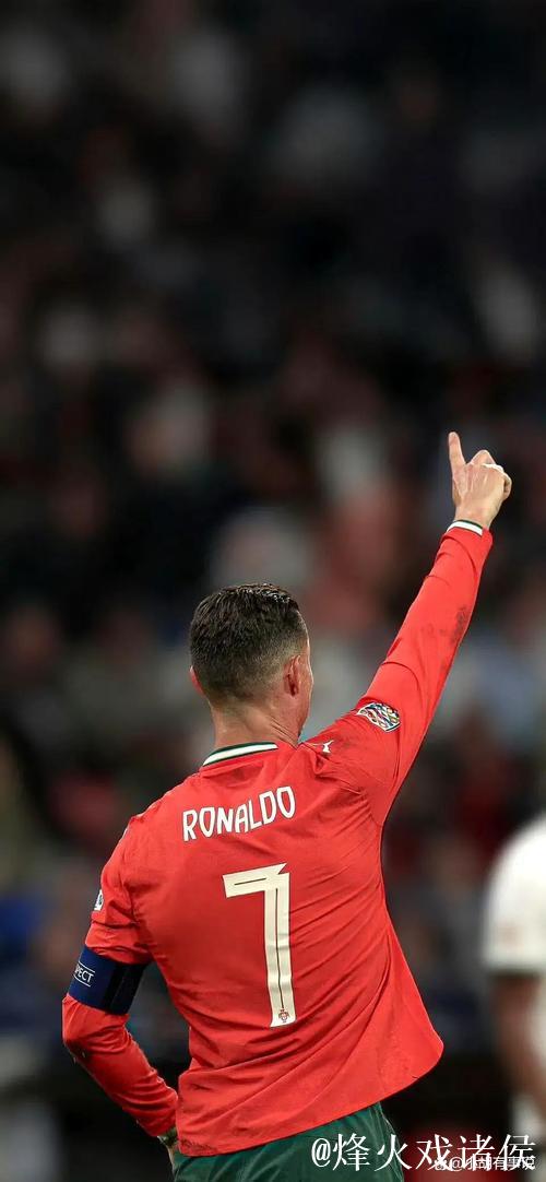 斯科拉里：C罗正在努力表现 为参加2026年世界杯